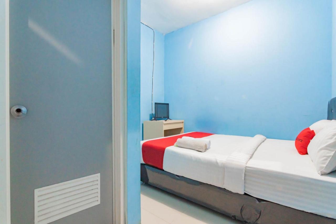 Reddoorz Syariah At Jl Pangeran Hidayatullah Cianjur Otel Dış mekan fotoğraf