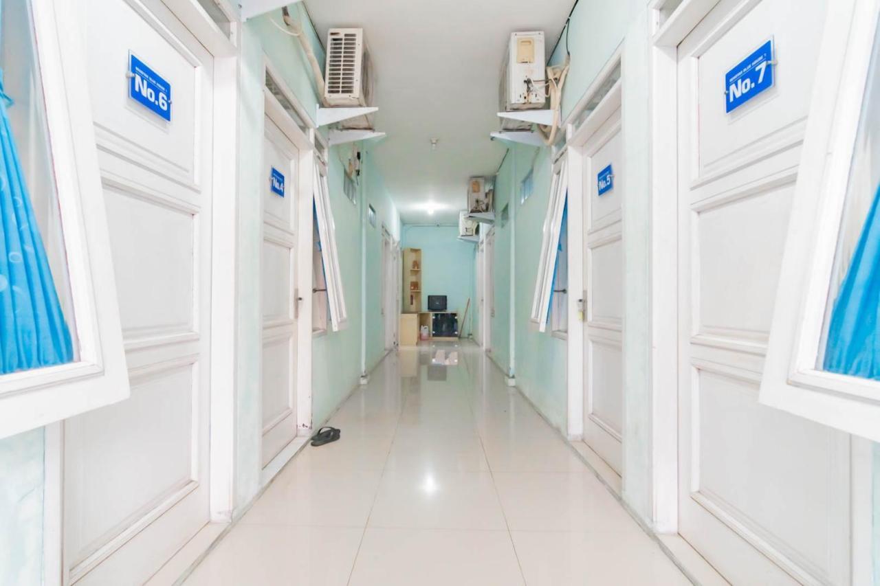 Reddoorz Syariah At Jl Pangeran Hidayatullah Cianjur Otel Dış mekan fotoğraf